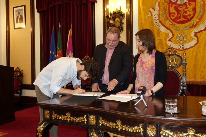 Protocolos 107 Large